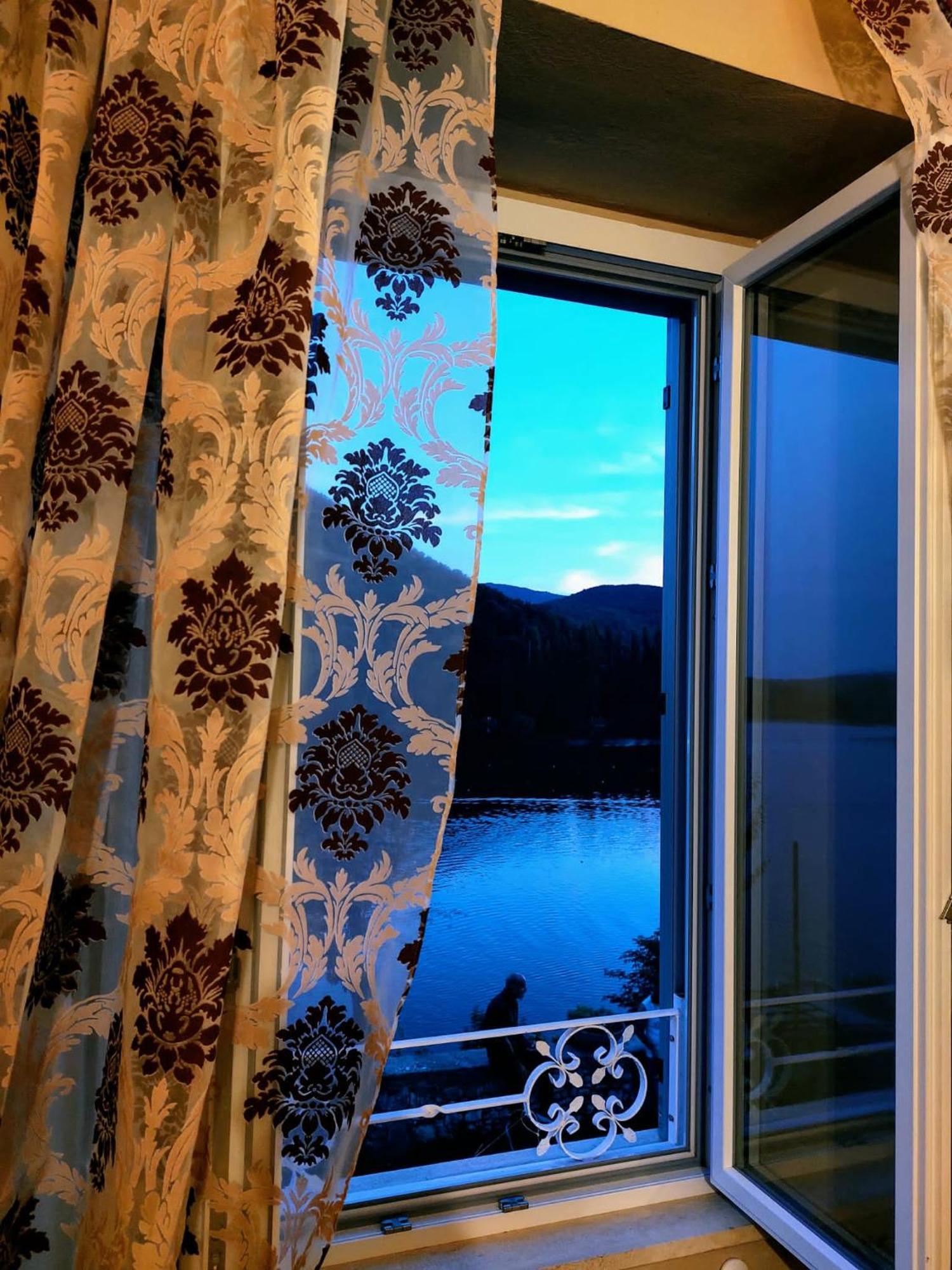 Le Finestre Sul Lago Piediluco Eksteriør billede